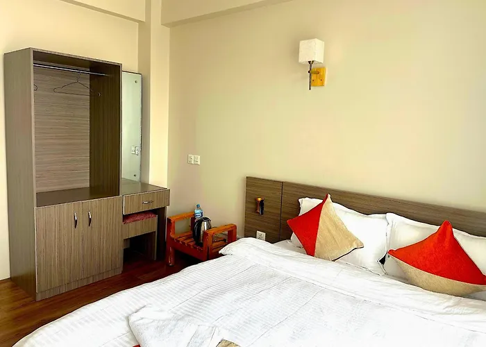 Hotel The Himalayan Ridge 5*
